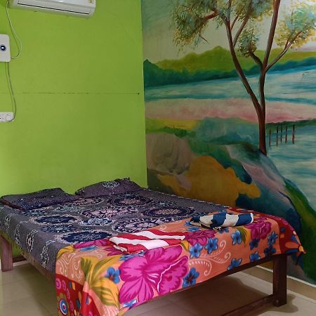 Est Hem Guesthouse Арамбол Екстериор снимка