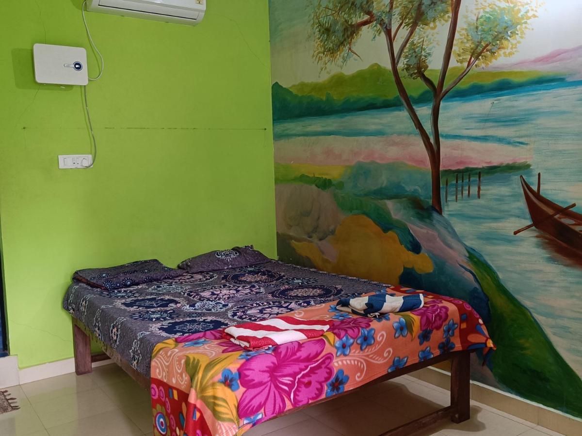 Est Hem Guesthouse Арамбол Екстериор снимка