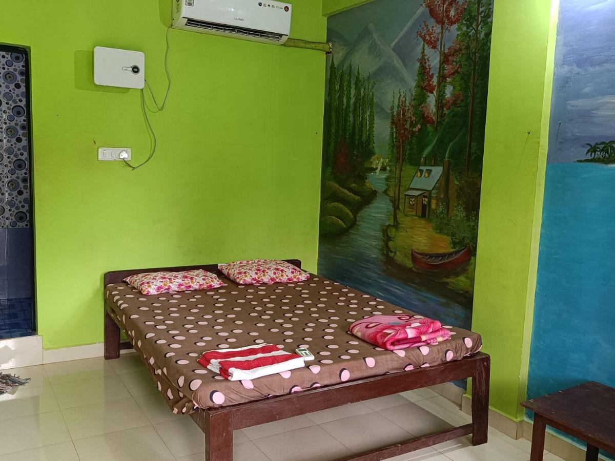 Est Hem Guesthouse Арамбол Екстериор снимка