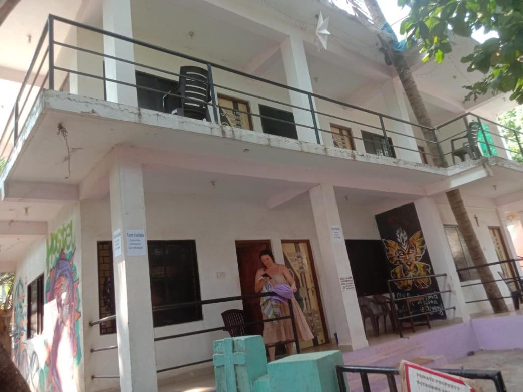 Est Hem Guesthouse Арамбол Екстериор снимка