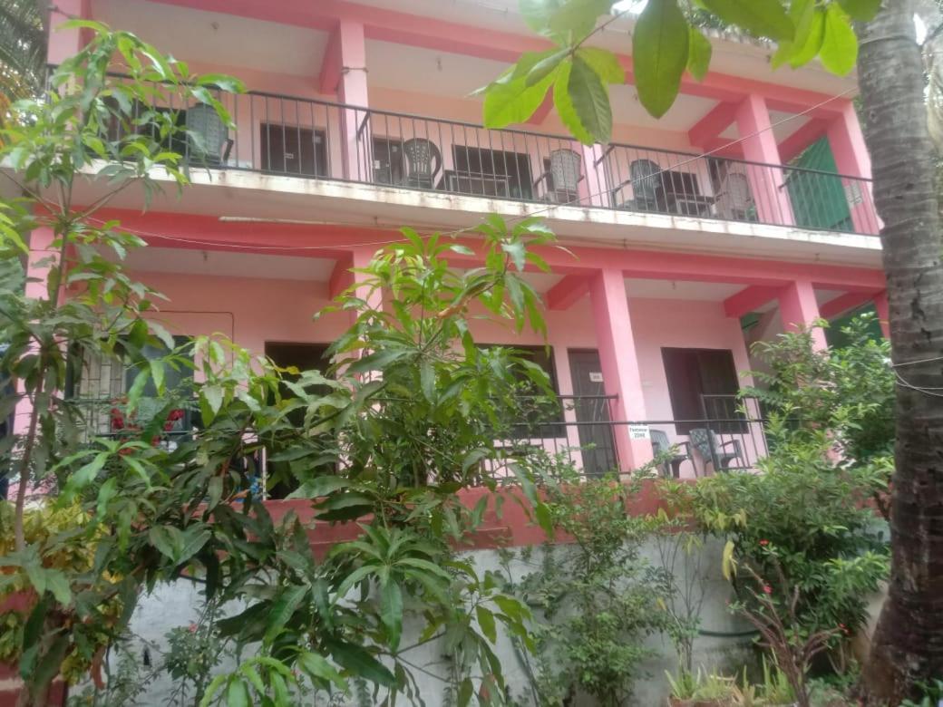 Est Hem Guesthouse Арамбол Екстериор снимка